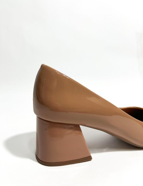 Scarpin Salto Bloco Verniz - Nude
